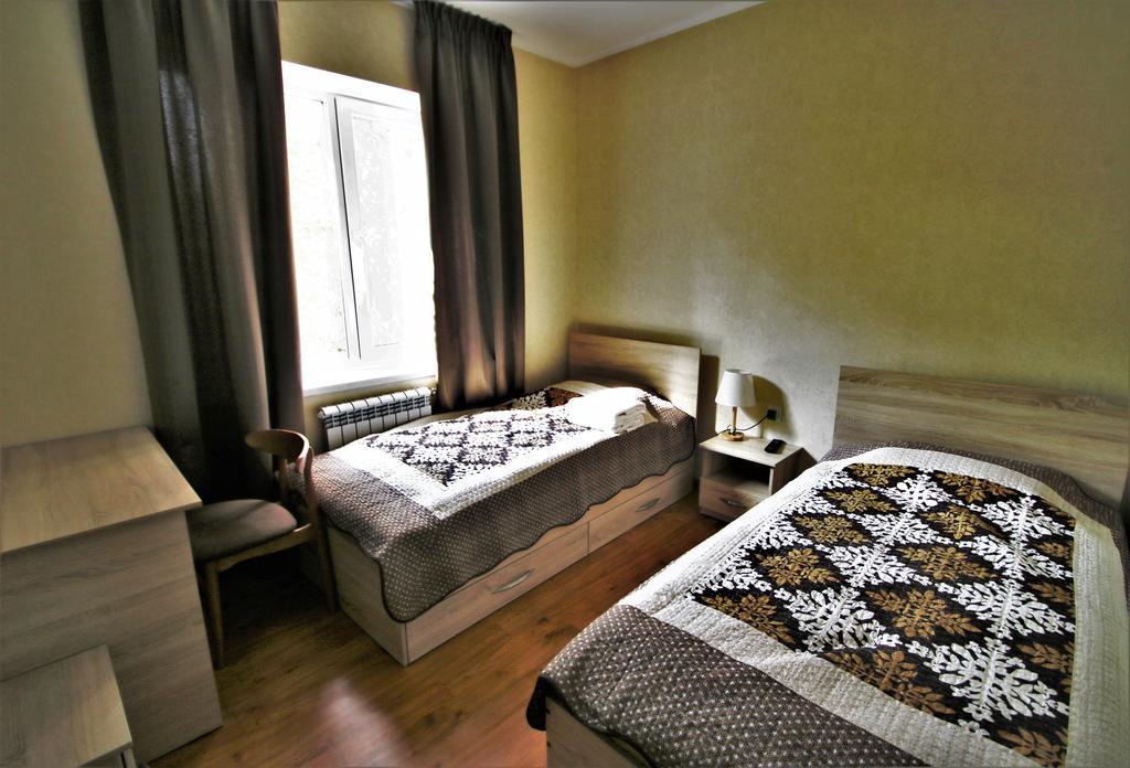 Tiny Hotel Bishkek Bagian luar foto