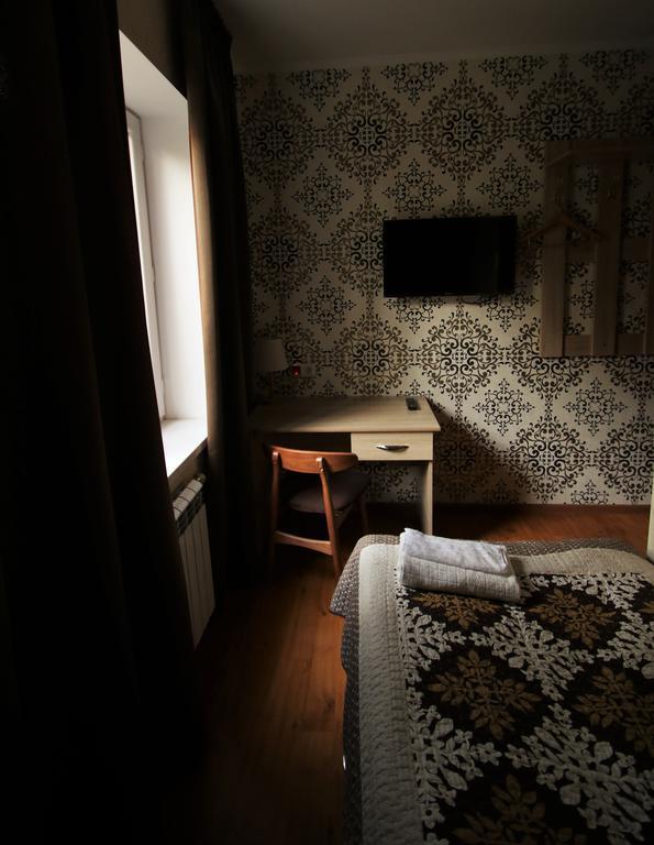 Tiny Hotel Bishkek Bagian luar foto