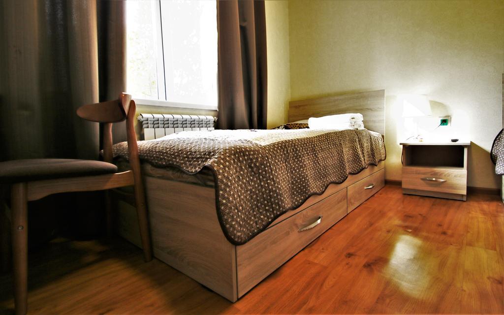 Tiny Hotel Bishkek Bagian luar foto