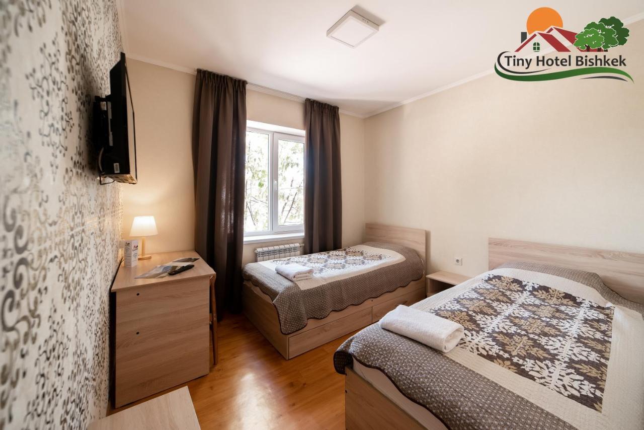 Tiny Hotel Bishkek Bagian luar foto