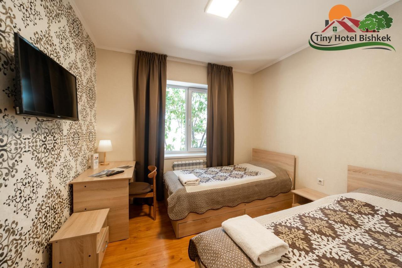 Tiny Hotel Bishkek Bagian luar foto