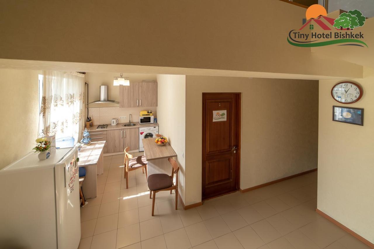 Tiny Hotel Bishkek Bagian luar foto