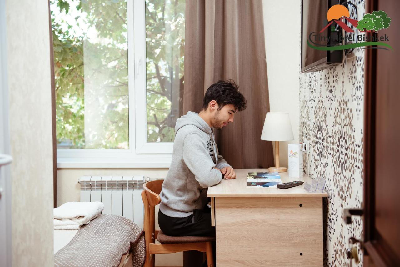 Tiny Hotel Bishkek Bagian luar foto