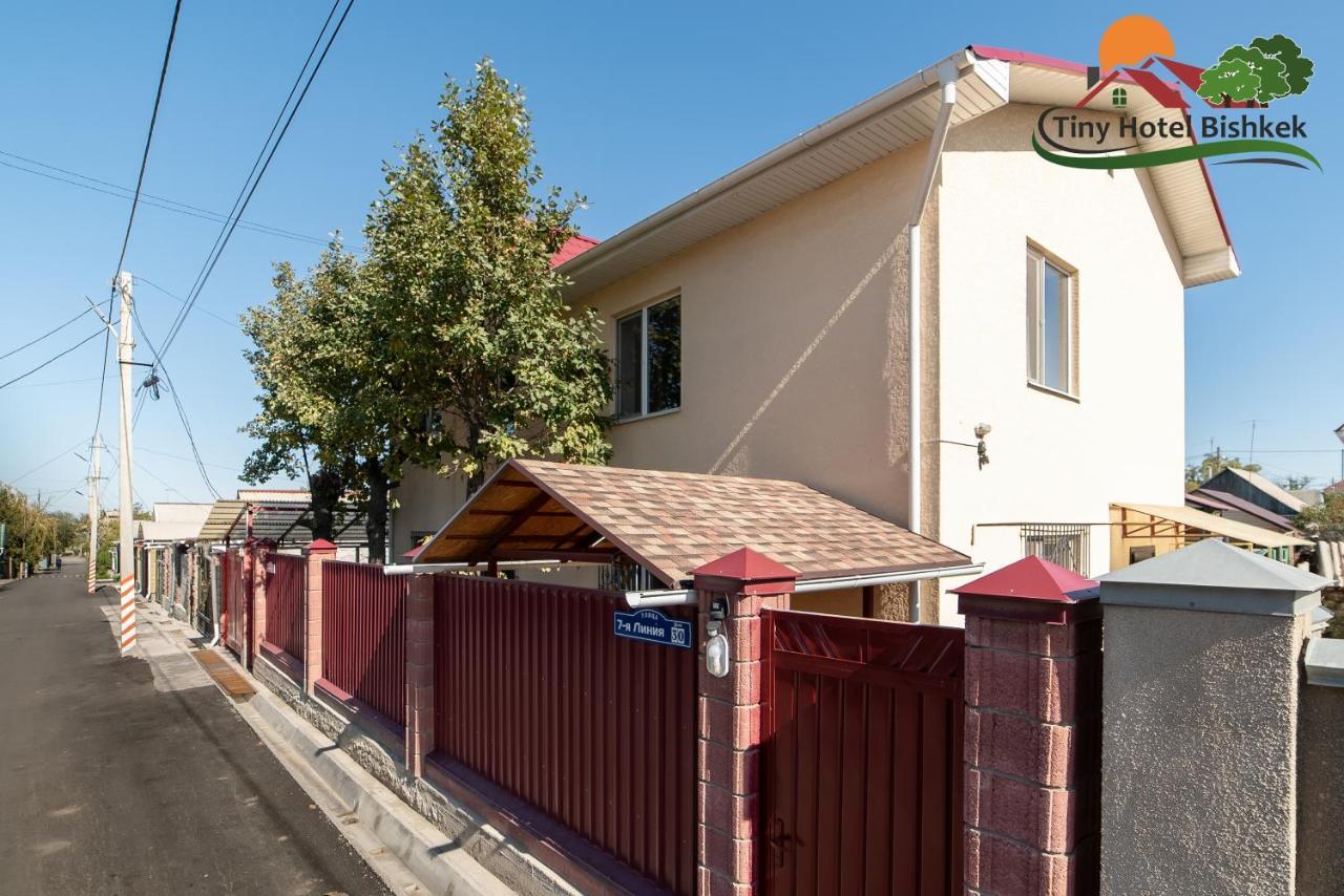 Tiny Hotel Bishkek Bagian luar foto