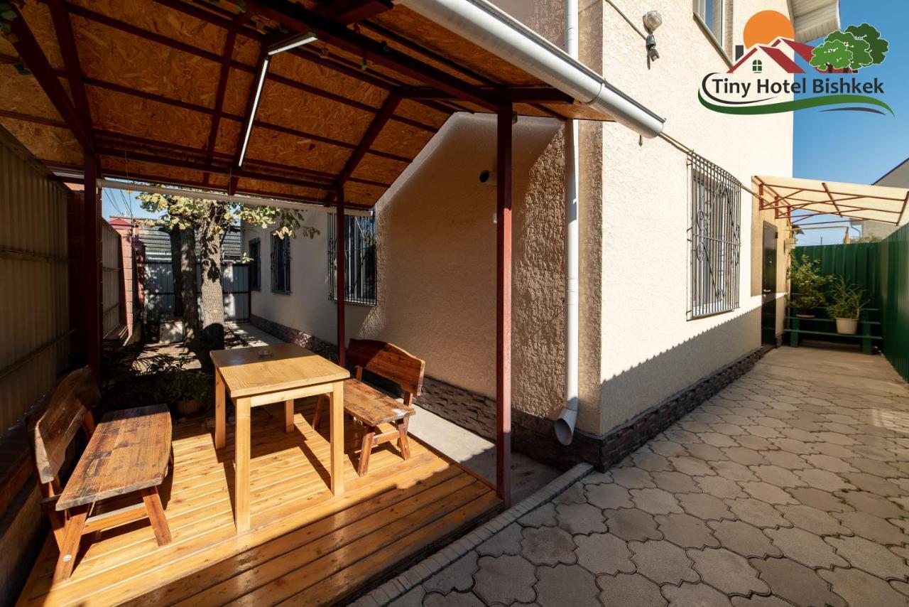 Tiny Hotel Bishkek Bagian luar foto